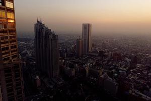 東京で沈下修正を依頼できる専門業者について